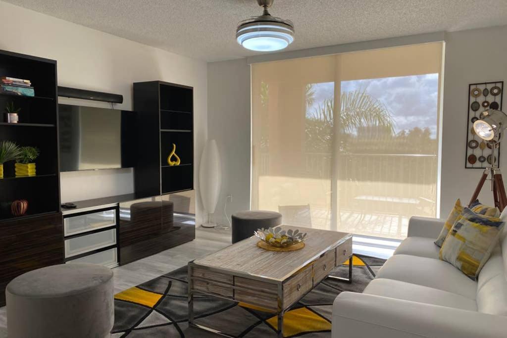 Yacht Club At Aventura 2 Bed 2 Bath Luxurius Cozy Brand New 2020 Lejlighed Eksteriør billede
